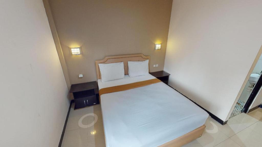 Malioboro Garden Hotel Jogjakarta Buitenkant foto
