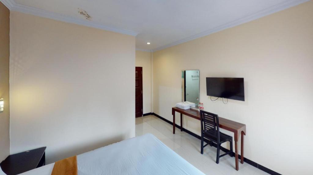 Malioboro Garden Hotel Jogjakarta Buitenkant foto