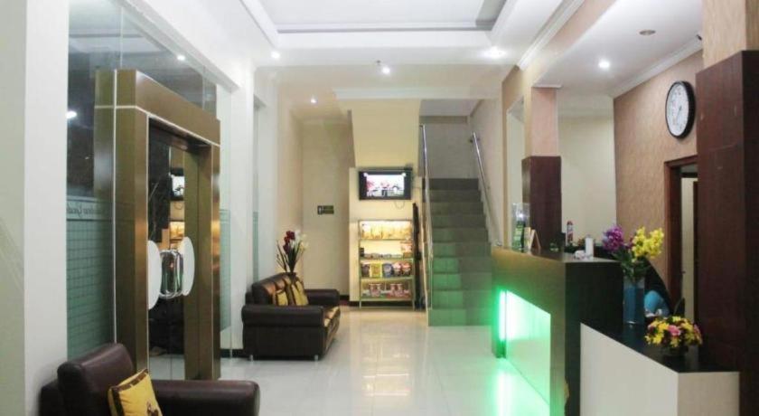 Malioboro Garden Hotel Jogjakarta Buitenkant foto