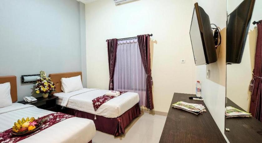 Malioboro Garden Hotel Jogjakarta Buitenkant foto
