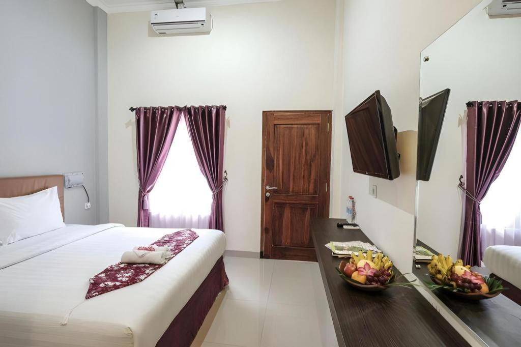 Malioboro Garden Hotel Jogjakarta Buitenkant foto